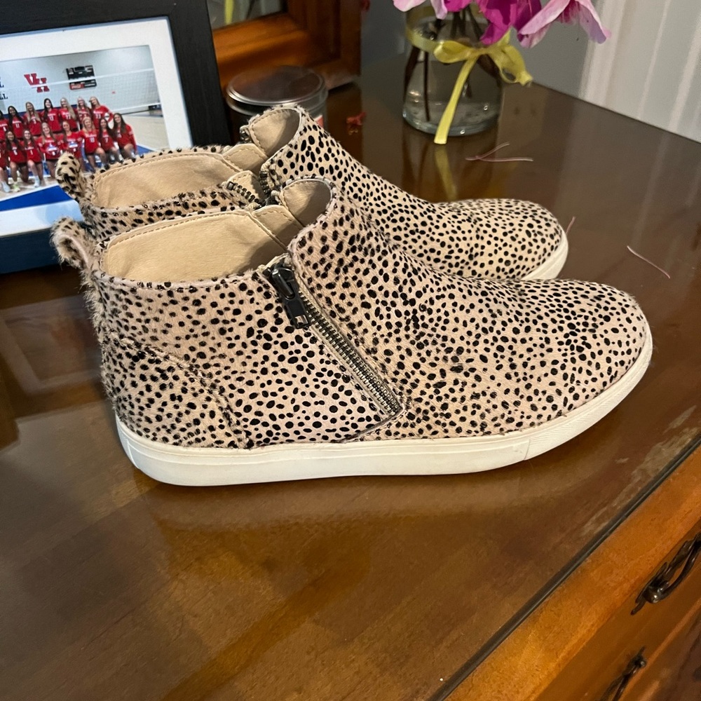 Coconut Matisse Cheetah high tops!